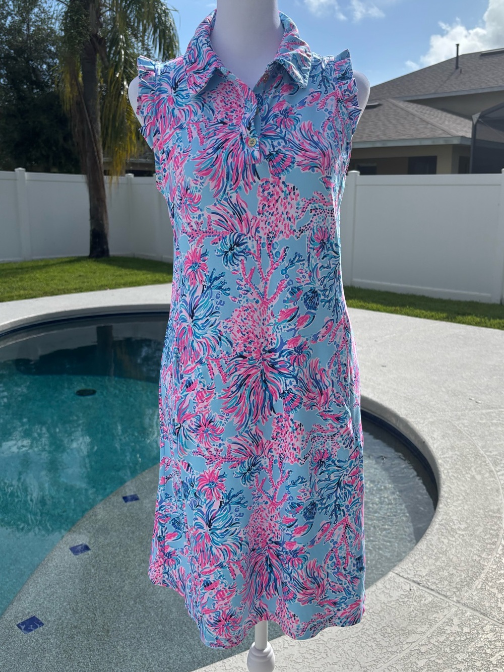 Lilly Pulitzer Luxletic Silva dress size small in excellent condition - Picture 2 of 9